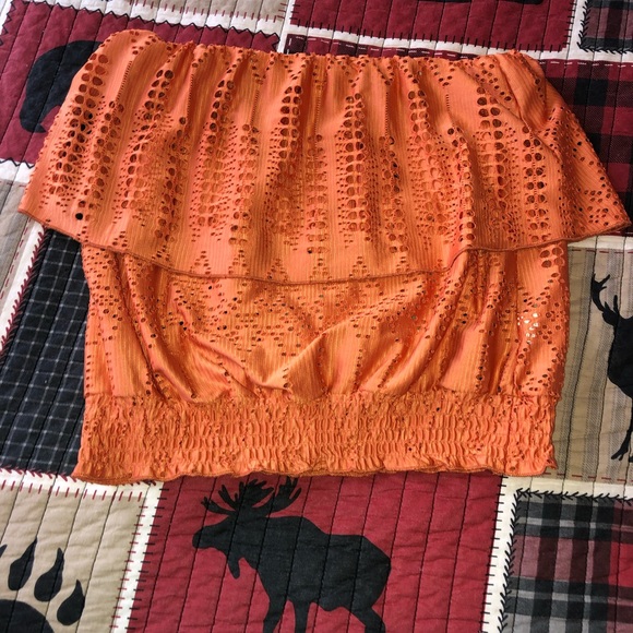 Crop top - Picture 2 of 4